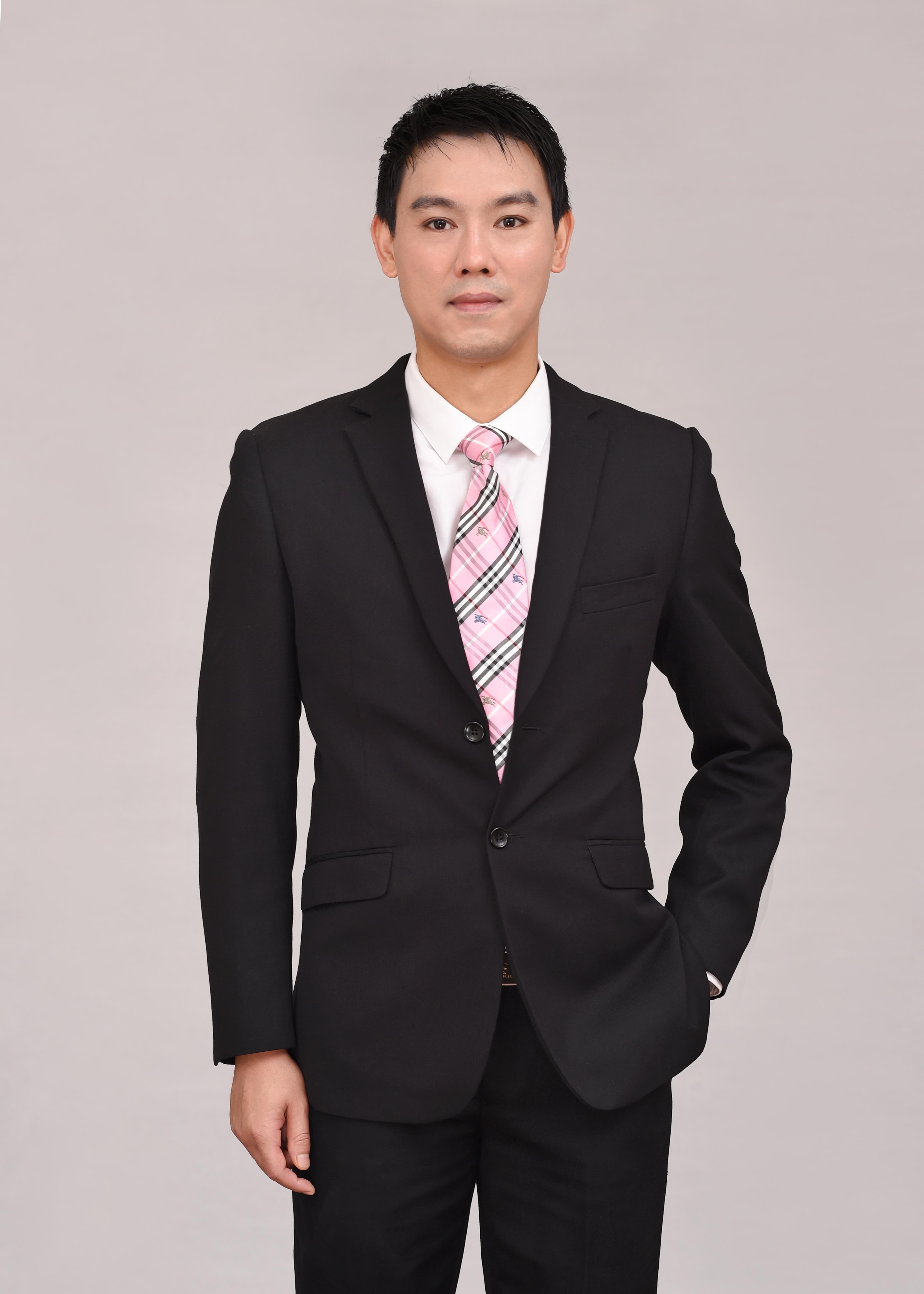 邓梅 创意策略总监